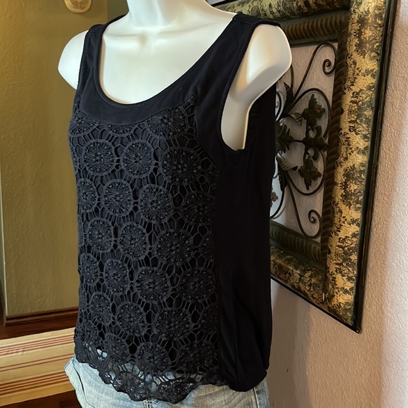 Cutest Ann Taylor Front Crochet Lace Black Tank Top Sz S/P - Picture 4 of 12